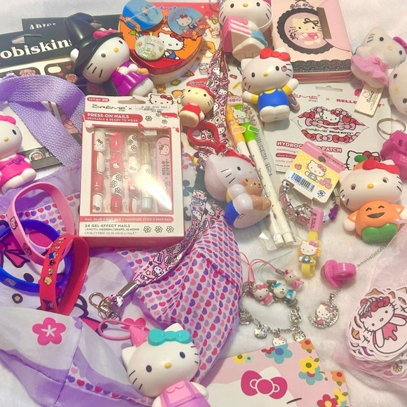 Hello Kitty Other - MYSTERY SURPRISE HELLO KITTY BAG